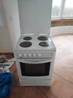 Cuisiniere+ four electrique, 85 à 90 cm, 4 zones de cuisson, Enlèvement, Utilisé