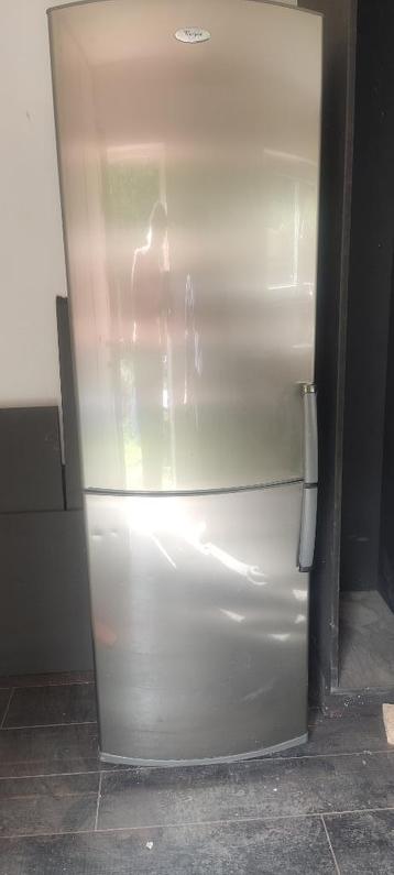 Grand frigo Whirlpool avec partie congélateur beschikbaar voor biedingen