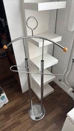 Kapstok voor kleding, Ophalen, Gebruikt