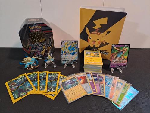 Collection Zacian de Pokémon à vendre, Hobby & Loisirs créatifs, Jeux de cartes à collectionner | Pokémon, Comme neuf, Enlèvement ou Envoi
