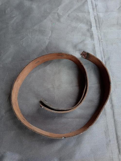 wo2 originele Duitse lederen riem met naam een stad!, Verzamelen, Militaria | Tweede Wereldoorlog, Ophalen of Verzenden