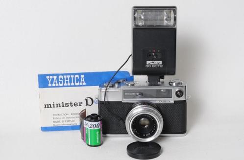Yashica Minister D + étui en cuir + pile + bouchon d’objecti, TV, Hi-fi & Vidéo, Appareils photo analogiques, Utilisé, Enlèvement ou Envoi