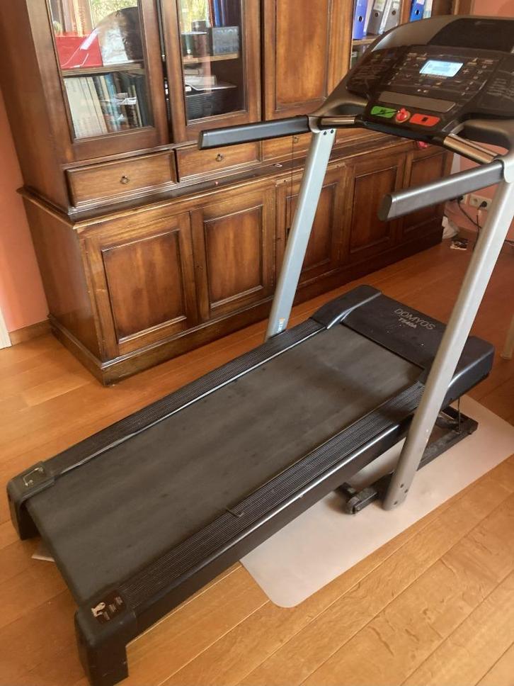 Tapis de course Domyos T540A, Sports & Fitness, Appareils de fitness, Comme neuf, Tapis roulant, Jambes, Autres matériaux, Enlèvement