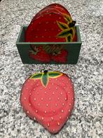 Onderzetters vorm aardbei, Huis en Inrichting, Woonaccessoires | Onderzetters, Ophalen of Verzenden, Zo goed als nieuw, Glas of Kopje