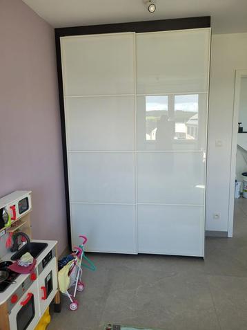 Montage dressing Ikea avec finition beschikbaar voor biedingen