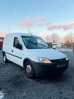 Opel Combo. 132 000 km homologués pour la vente, Achat, 4 portes, 2 places, Tissu