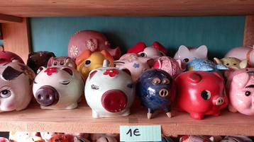 spaarpotten of beeldjes vanaf 1€ beschikbaar voor biedingen