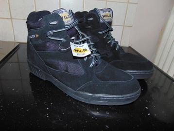 Hoge schoenen Dunlop nieuw beschikbaar voor biedingen