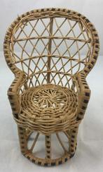Fleur poppenmeubel rotan stoel vintage 1982 Barbie Sindy pop, Verzamelen, Verzenden, Zo goed als nieuw, Pop