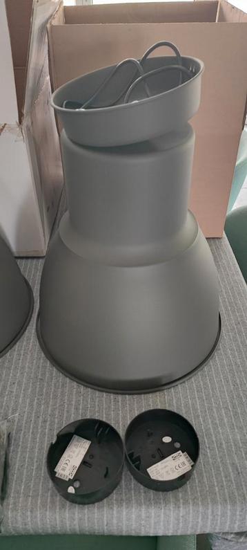 ikea Hektor 38cm dia 2 stuks (apart mogelijk) beschikbaar voor biedingen