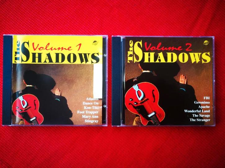 2 CD’s The Shadows (005), CD & DVD, CD | Pop, Utilisé, Enlèvement ou Envoi