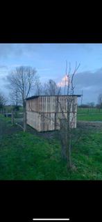 Schuilstal, Dieren en Toebehoren