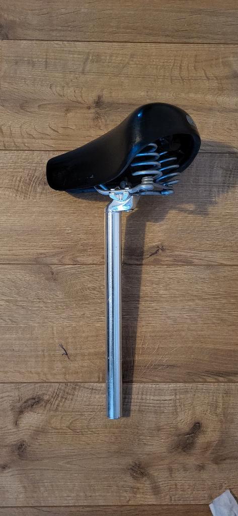 Selle de vélo avec tige de selle, Vélos & Vélomoteurs, Vélos Pièces, Utilisé, Général, Enlèvement