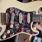 Custom made Henriks pickguard stratocaster, Musique & Instruments, Instruments | Pièces, Enlèvement, Comme neuf