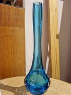 Vase bleu transparent raffiné parfait état hauteur 30 cm, Maison & Meubles, Accessoires pour la Maison | Vases, Comme neuf, Bleu