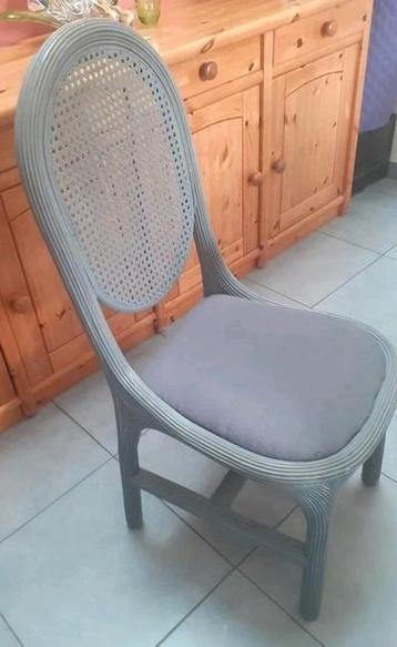 4 chaises de salle à manger en rotin en parfait état, Enlèvement, Comme neuf