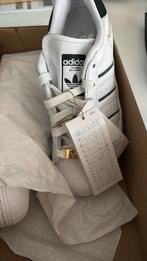 Adidas Superstar mt 37 1/3 nooit gedragen, Kleding | Dames, Schoenen, Ophalen of Verzenden, Nieuw