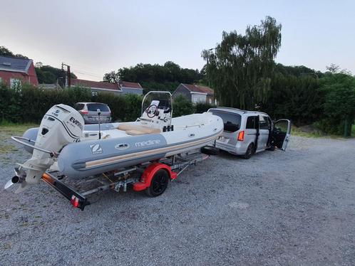 Zodiac medline 550 semi rigide, Watersport en Boten, Motorboten en Motorjachten, Zo goed als nieuw, Benzine, Buitenboordmotor