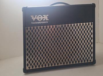 amplificateur VOX Valvetronix guitare électrique + access.