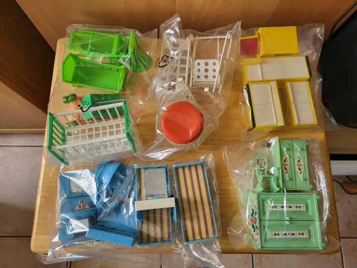 Lot de meubles minatures maison de poupées vintage, Enfants & Bébés, Jouets | Maisons de poupées, Utilisé, Accessoires, Enlèvement