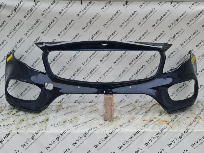 Voorbumper van een Mercedes GLA, Auto-onderdelen, Carrosserie, Bumper, Mercedes-Benz, Gebruikt, 3 maanden garantie, Ophalen of Verzenden