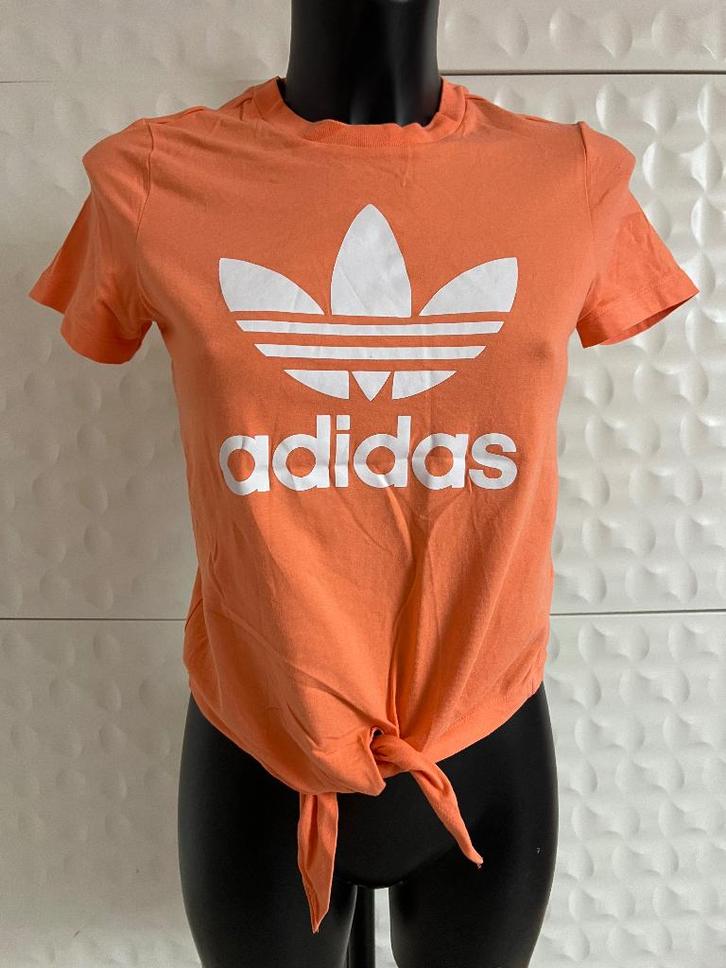 T-shirt Adidas pour femme : Taille S, Kleding | Dames, T-shirts, Zo goed als nieuw, Ophalen of Verzenden