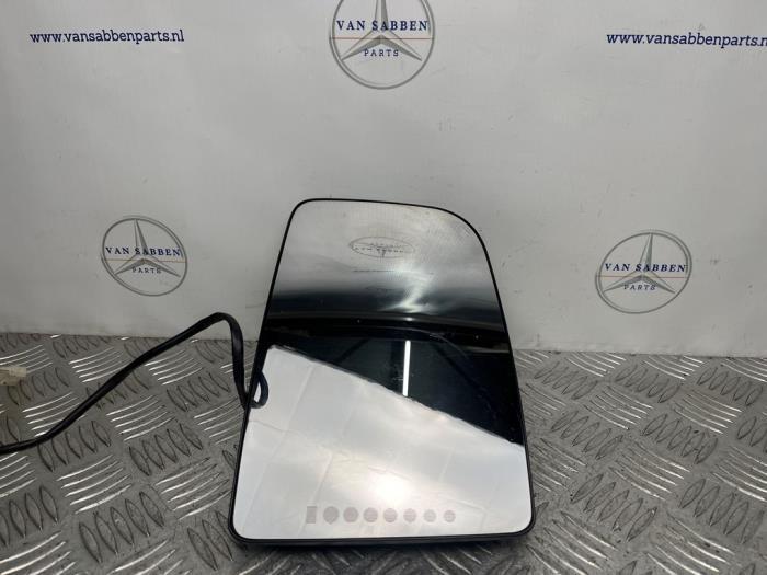Spiegelglas rechts van een Mercedes Sprinter, Auto-onderdelen, Spiegels, Mercedes-Benz, Gebruikt, 12 maanden garantie