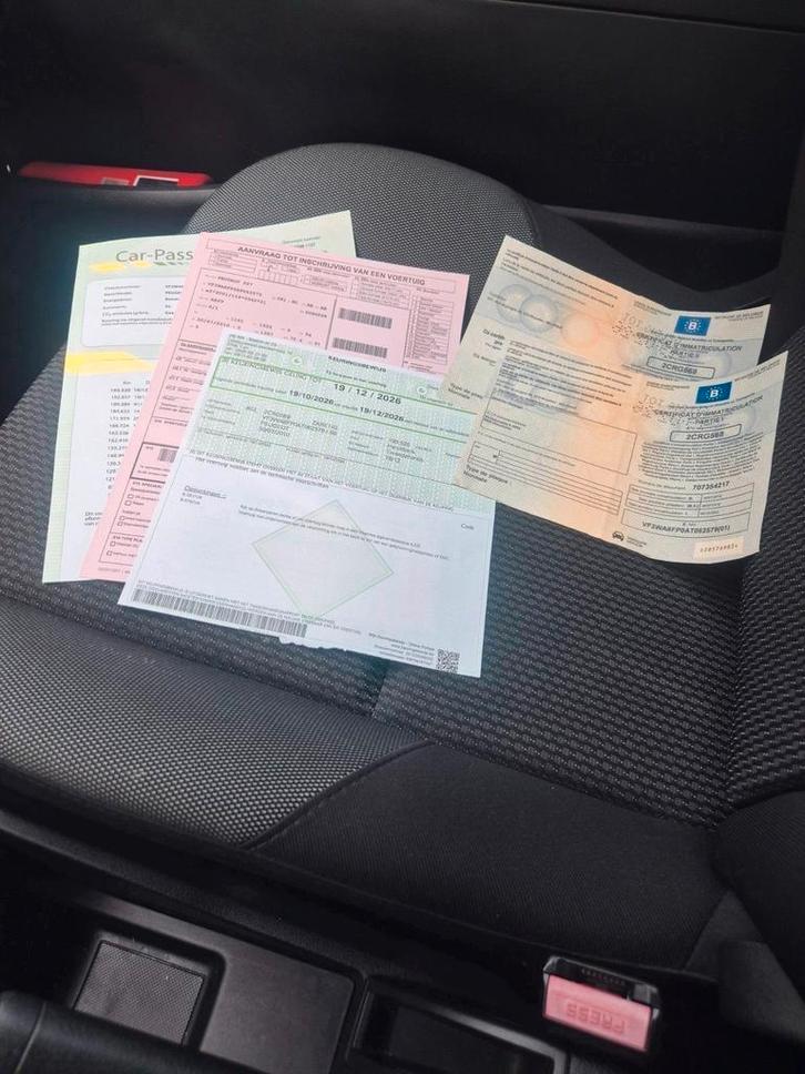 Peugeot 207 1.4 benzine euro 5 uit 2010 met 190.000 km, Auto's, Peugeot, Particulier, Boordcomputer, Climate control, Cruise Control