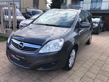 Opel Zafira diesel à partir de 2011 223000 km, Autos, Achat, Entreprise, 7 places, Boîte manuelle
