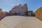 halfopen huis te koop met carport en aparte garage, 1000 tot 1500 m², 212 m², 134 kWh/m²/jaar, Dendermonde
