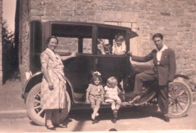 Groupe et automobile à roues à rayons – vers 1930, TV, Hi-fi & Vidéo, Photo | Cadres photo, Neuf, Enlèvement ou Envoi
