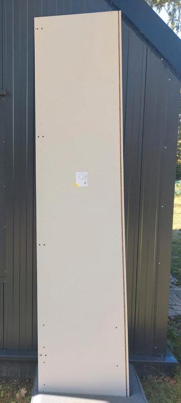 Meubelpanelen van Maatkasten online beschikbaar voor biedingen