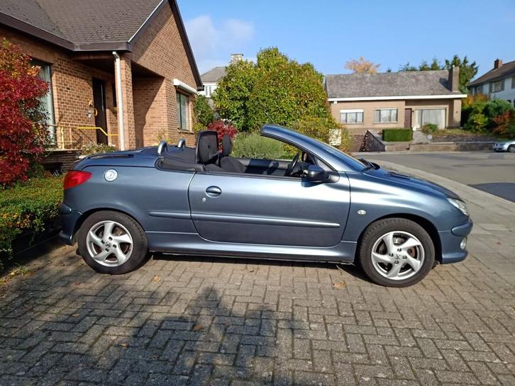 PEUGEOT 206 cc 1.6 L (cabriolet), Auto's, Peugeot, Particulier, ABS, Airconditioning, Cruise Control, Elektrische buitenspiegels