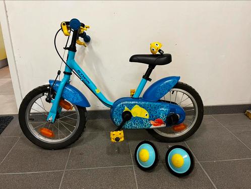 Btwin Kinderfiets 14 inch met zijwieltjes, Fietsen en Brommers, Fietsen | Kinderfietsjes, Gebruikt, Minder dan 16 inch, Zijwieltjes