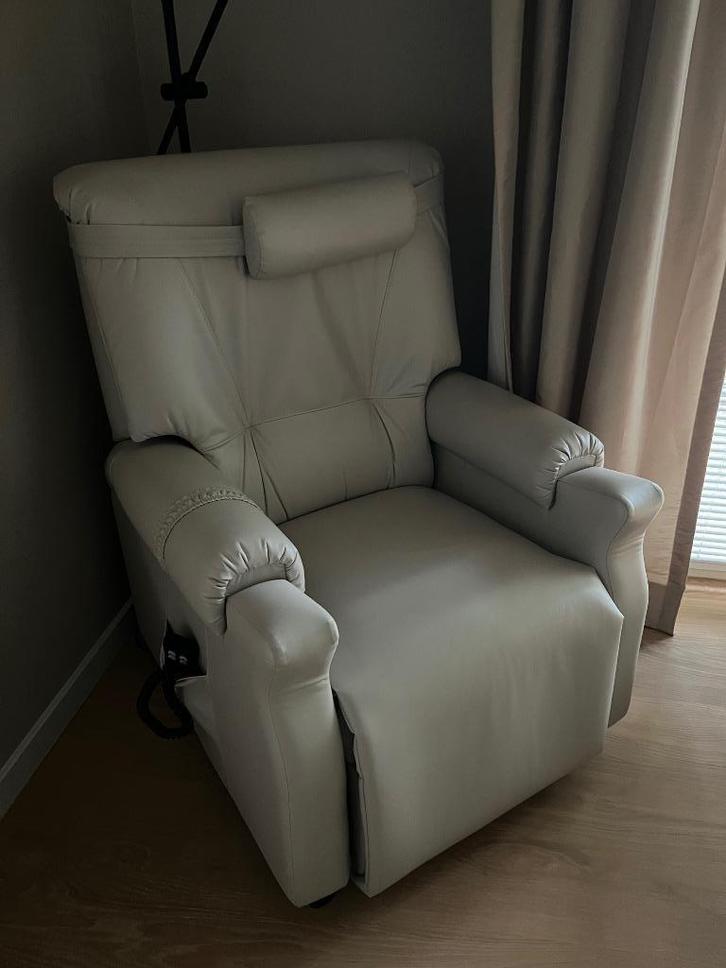 Elektrische Relaxzetel Revilax Midilax, Huis en Inrichting, Fauteuils, Zo goed als nieuw, Leer, 75 tot 100 cm, 75 tot 100 cm, Ophalen