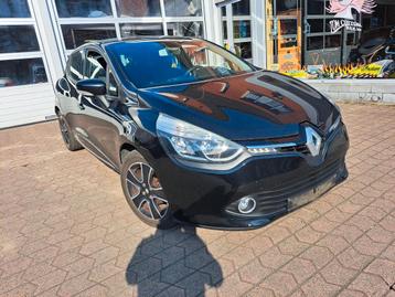 Renault clio 1.5 dci superbe état 