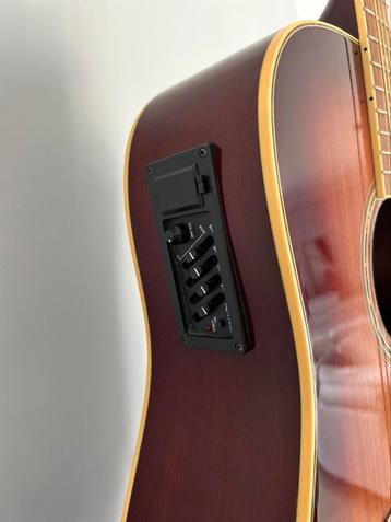 Vanderson elektro akoestische gitaar beschikbaar voor biedingen