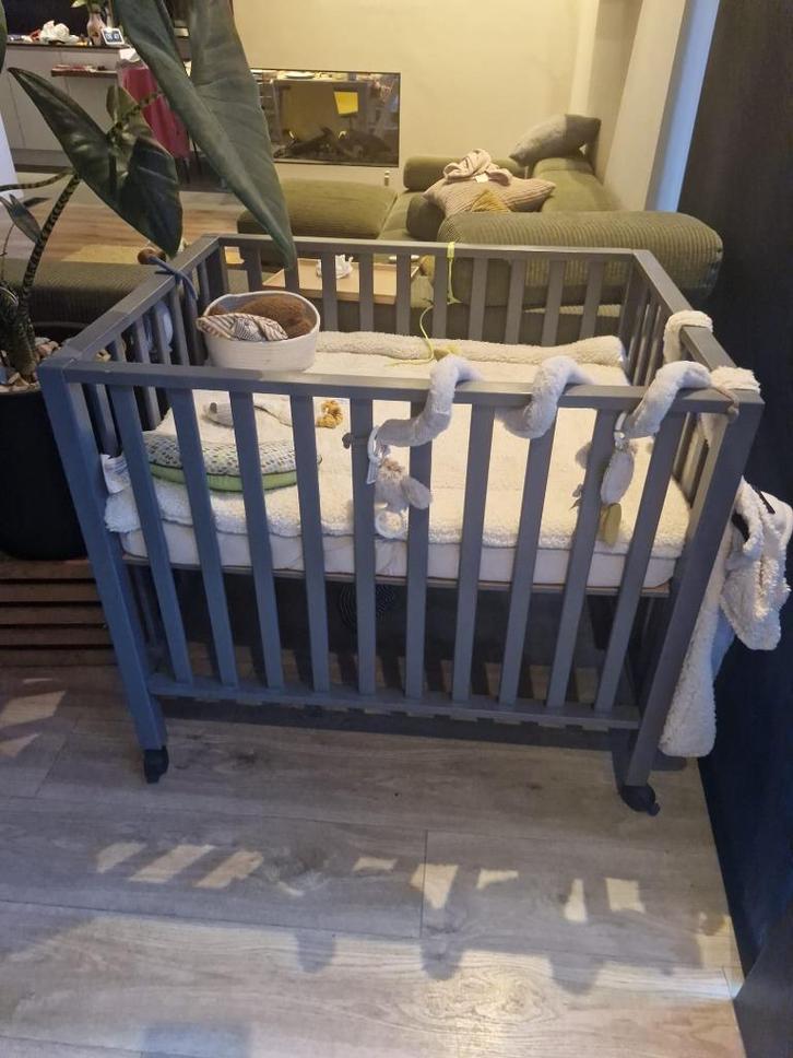 Babypark/ Babybox, Kinderen en Baby's, Babyparken, Zo goed als nieuw, Rechthoekig, In hoogte verstelbaar, Wieltjes, Ophalen