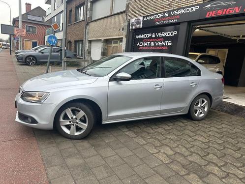 VW Jetta 1.6 Tdi met 147.000 km navigatie, Auto's, Volkswagen, Bedrijf, Te koop, Jetta, ABS, Adaptive Cruise Control, Airbags