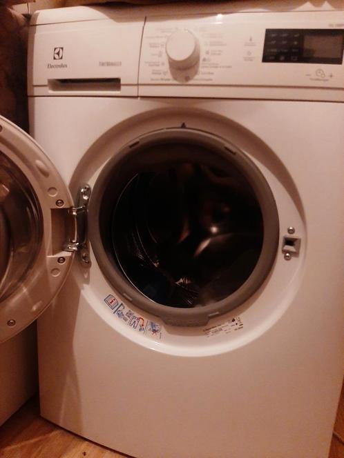 Electrolux wasmachine 7kg, Elektronische apparatuur, Wasmachines, Zo goed als nieuw, Voorlader, 6 tot 8 kg, Minder dan 85 cm, 1200 tot 1600 toeren
