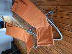 2 lage oranje tuinzeteltjes, Caravans en Kamperen, Ophalen, Gebruikt, Campingstoel