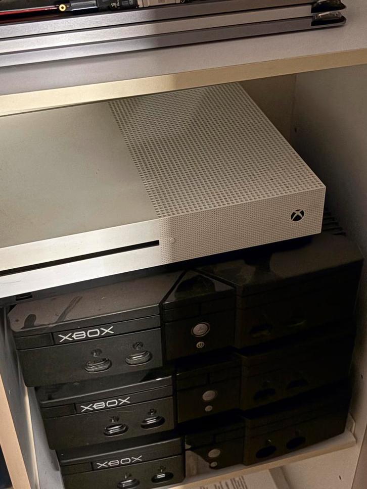 Xbox, Games en Spelcomputers, Spelcomputers | Xbox One, Zo goed als nieuw, Xbox One, Ophalen of Verzenden