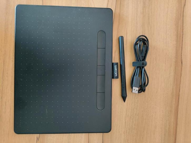Wacom Intuos, Computers en Software, Tekentablets, Zo goed als nieuw, Bedraad, Ophalen