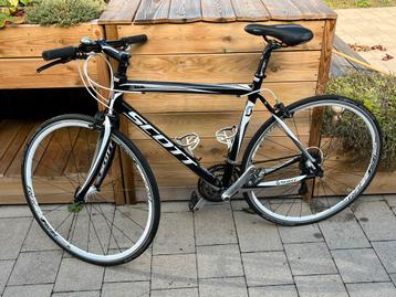 Scott koersfiets (medium) met recht stuur beschikbaar voor biedingen