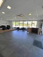 Instapklaar handelspand met aanpalend 1 slaapkamer apparteme, Tot 200 m², Provincie Limburg, 152 m², Woning met bedrijfsruimte