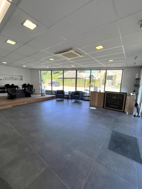 Instapklaar handelspand met aanpalend 1 slaapkamer apparteme, Immo, Huizen en Appartementen te koop, Provincie Limburg, tot 200 m²