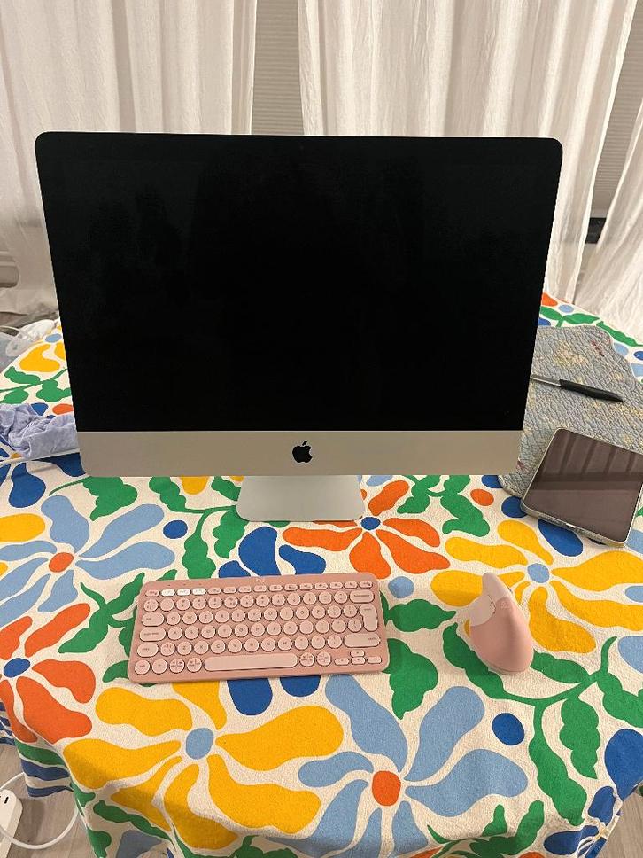 iMac 2019 21,5 inch 4k Intel i7 8700 32gb ram, Computers en Software, Apple Desktops, Zo goed als nieuw, iMac, HDD en SSD, 3 tot 4 Ghz