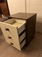 Nachttafel, Huis en Inrichting, Ophalen, Minder dan 50 cm, Gebruikt, 3 of 4 laden