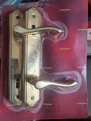 DEUR KRUKKEN EN DEUR BESLAG MESSING , INOX, ALU ,  beschikbaar voor biedingen