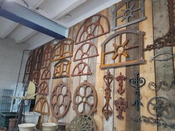 diverse oude metalen stalramen kerkramen beschikbaar voor biedingen
